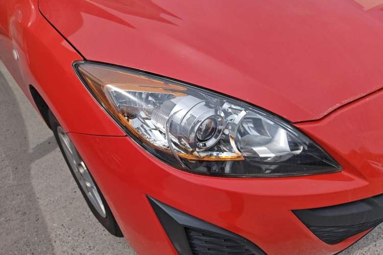 Used Mazda 3 2011 Sedan 1.6L Automatic Elite Model Right Front Headlight