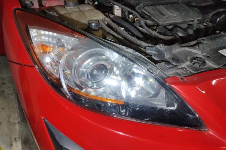 Used Mazda 3 2011 Sedan 1.6L Automatic Comfort Model Right Front Headlight