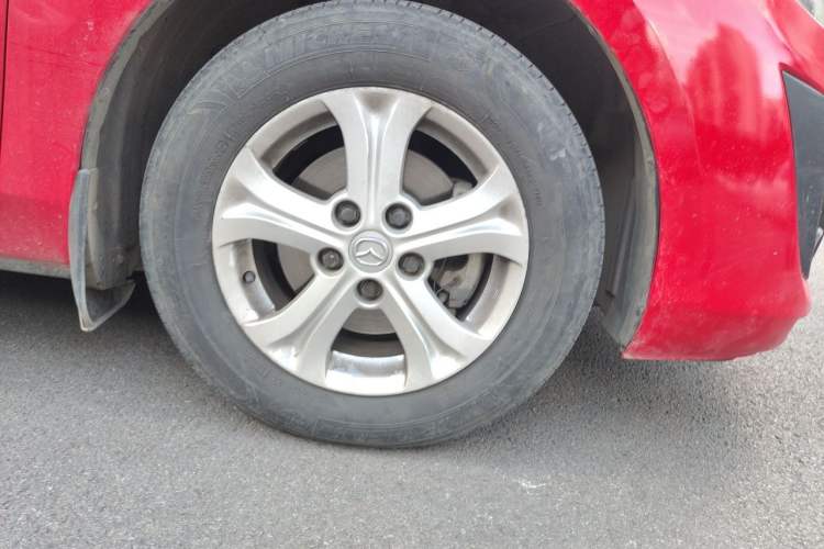 Used Mazda 3 2011 Sedan 1.6L Automatic Elite Model Right Front Wheel Hub