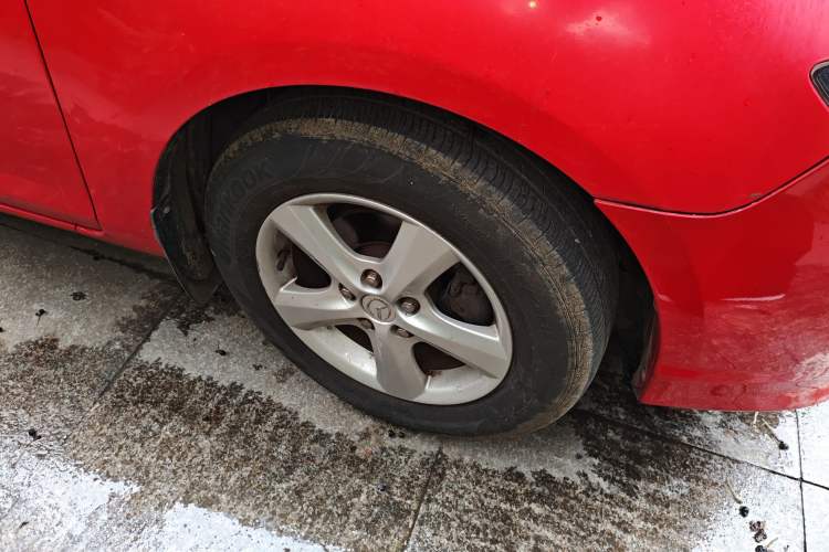 Used Mazda 3 2011 Sedan 1.6L Automatic Comfort Model Right Front Wheel Hub