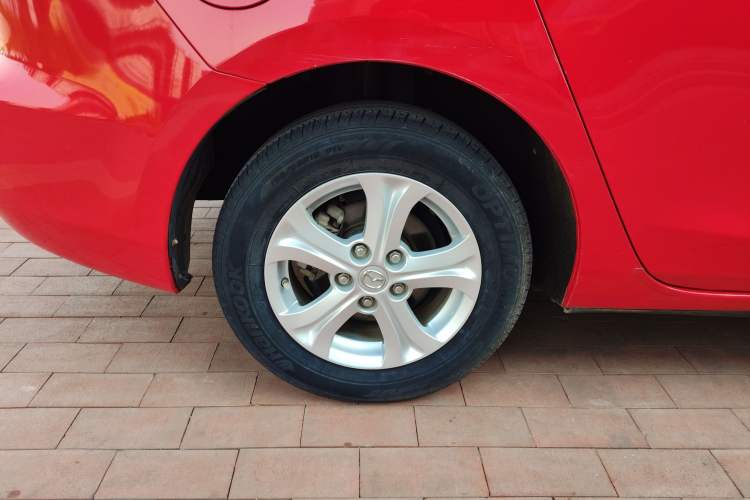 Used Mazda 3 2011 Sedan 1.6L Automatic Elite Model Right Rear Wheel Hub