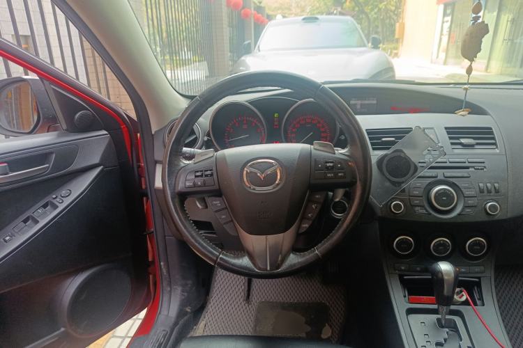 Used Mazda 3 2011 Sedan 2.0L Automatic Luxury Model Steering Wheel