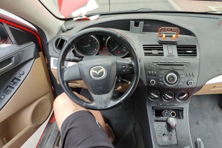 Used Mazda 3 2011 Sedan 1.6L Automatic Elite Model Steering Wheel
