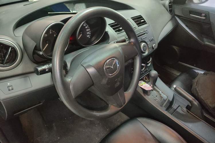 Used Mazda 3 2011 Sedan 1.6L Automatic Comfort Model Steering Wheel