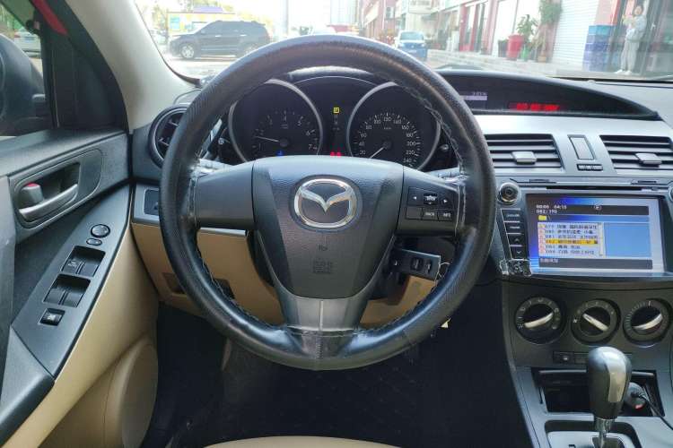 Used Mazda 3 2011 Sedan 1.6L Automatic Elite Model Steering Wheel