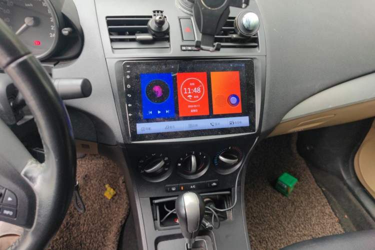 Used Mazda 3 2011 Sedan 1.6L Automatic Elite Model Audio And AC Panel