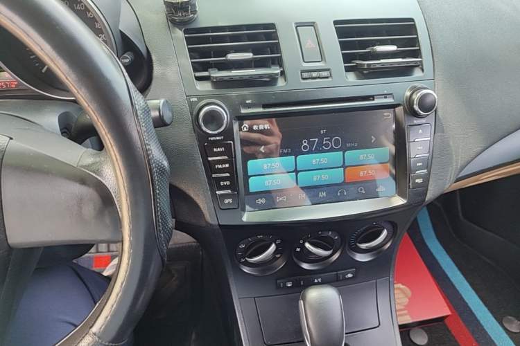 Used Mazda 3 2011 Sedan 1.6L Automatic Comfort Model Audio And AC Panel