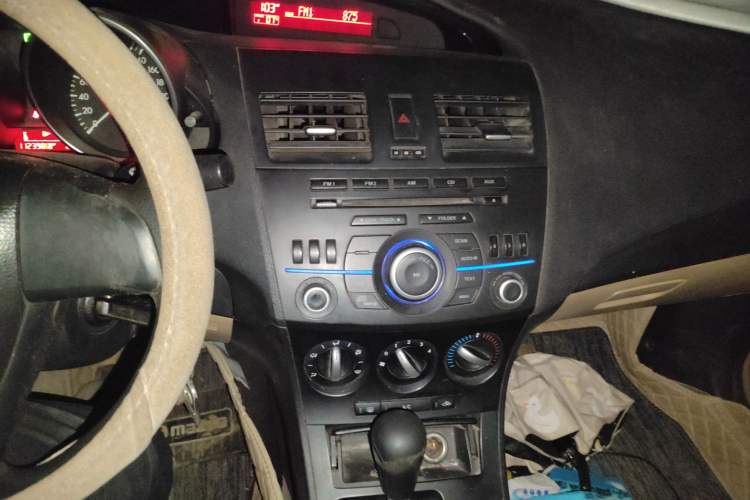 Used Mazda 3 2011 Sedan 1.6L Automatic Comfort Model Audio And AC Panel