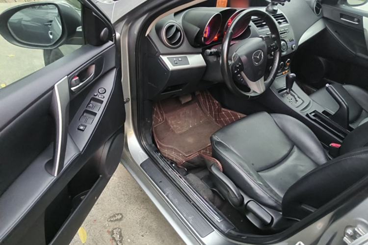 Used Mazda 3 2011 Sedan 2.0L Automatic Luxury Model Driver Seat