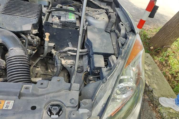Used Mazda 3 2011 Sedan 1.6L Automatic Comfort Model Engine Bay Left