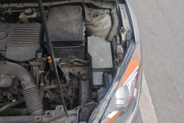 Used Mazda 3 2011 Sedan 1.6L Automatic Comfort Model Engine Bay Left