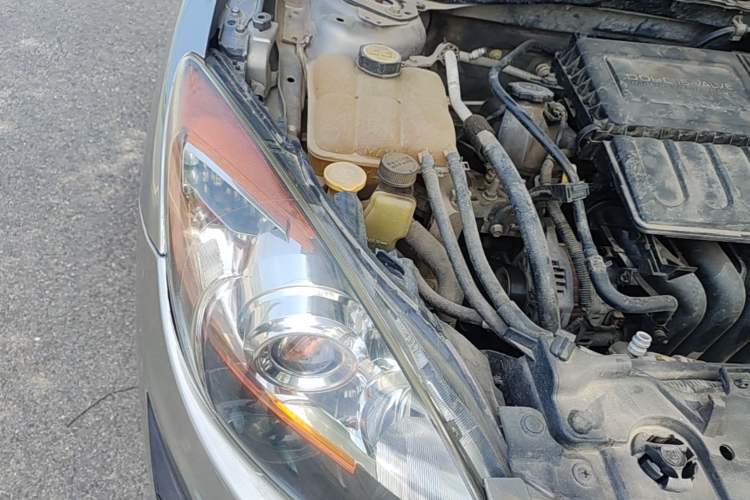 Used Mazda 3 2011 Sedan 1.6L Automatic Comfort Model Engine Bay Right