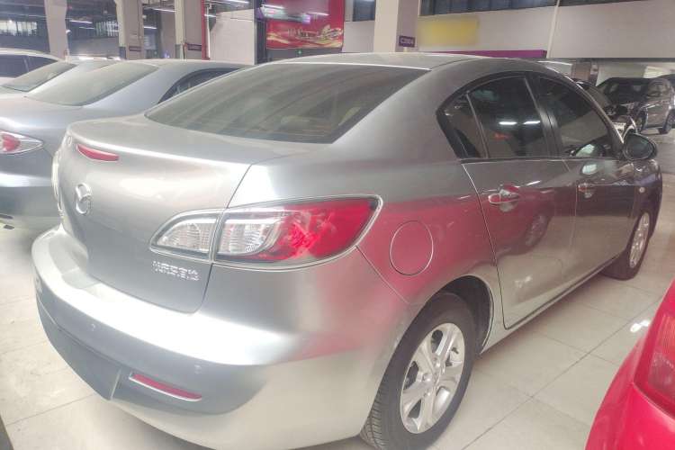 Used Mazda 3 2011 Sedan 1.6L Automatic Comfort Model Exterior 5