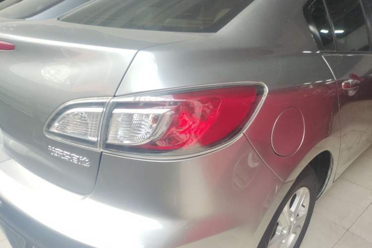 Used Mazda 3 2011 Sedan 1.6L Automatic Comfort Model Exterior 6