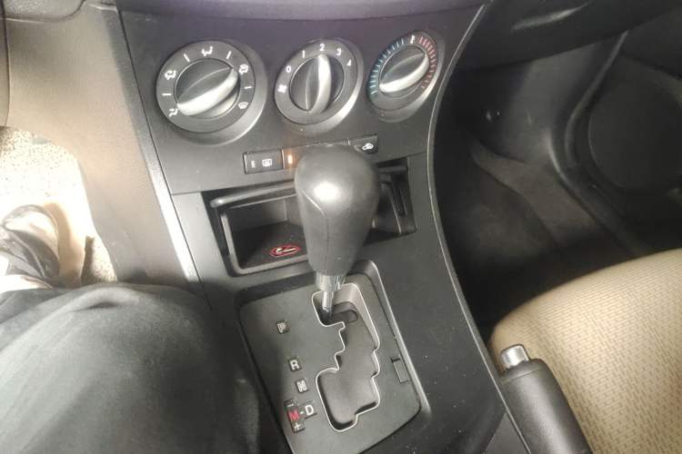 Used Mazda 3 2011 Sedan 1.6L Automatic Comfort Model Gear Lever