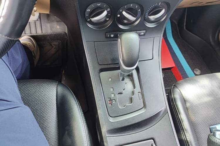 Used Mazda 3 2011 Sedan 1.6L Automatic Comfort Model Gear Lever