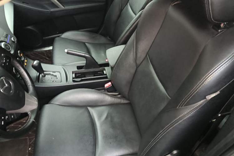 Used Mazda 3 2011 Sedan 2.0L Automatic Luxury Model Left Front Seat