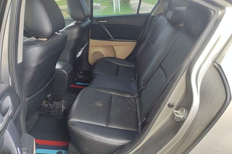 Used Mazda 3 2011 Sedan 1.6L Automatic Comfort Model Left Rear Seat