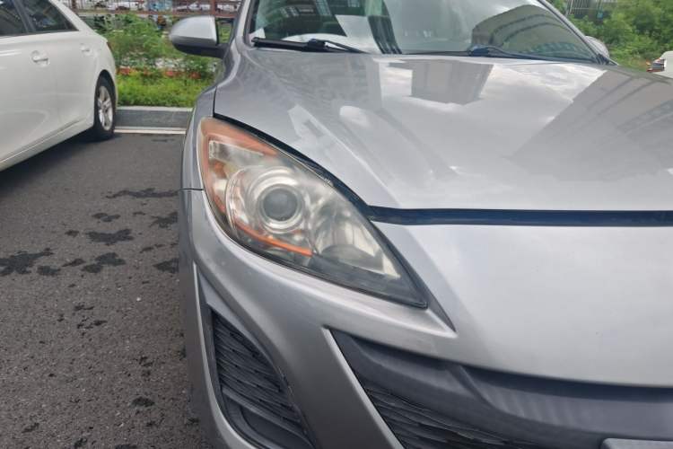 Used Mazda 3 2011 Sedan 1.6L Automatic Comfort Model Right Front Headlight