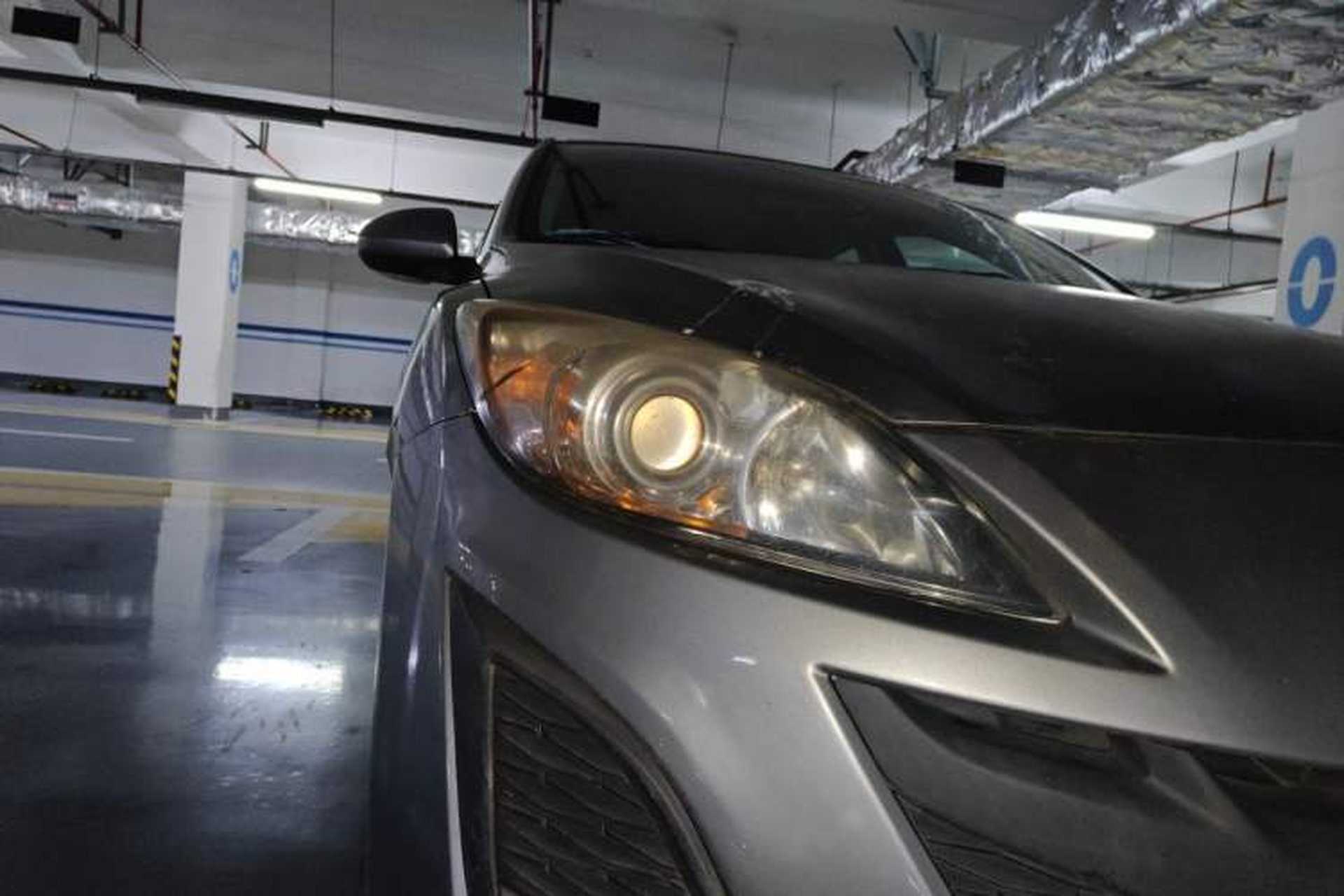 Used Mazda 3 2011 Sedan 1.6L Automatic Comfort Model Right Front Headlight