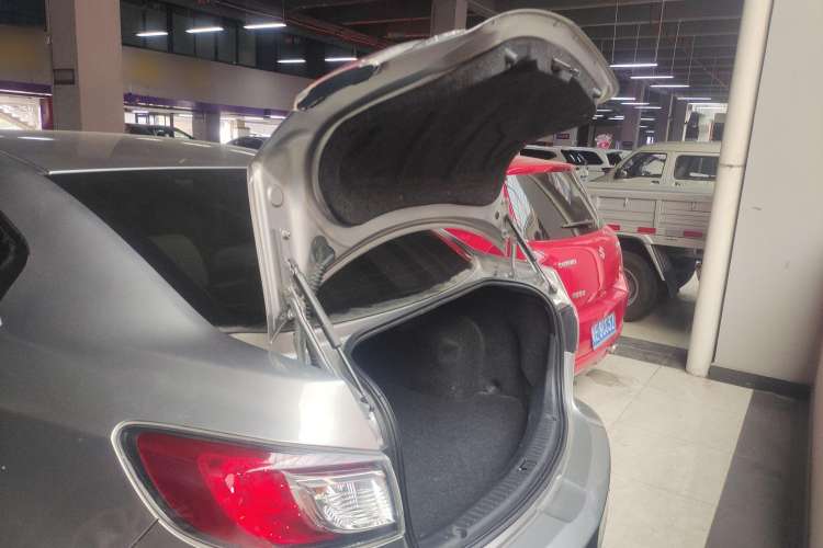 Used Mazda 3 2011 Sedan 1.6L Automatic Comfort Model Trunk
