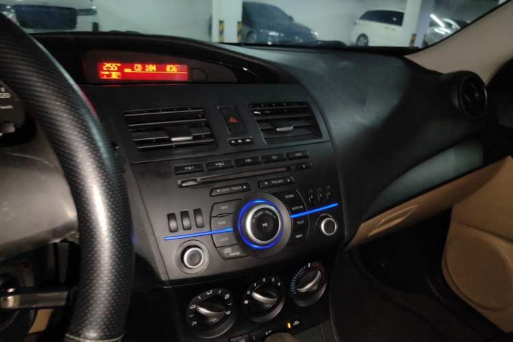 Used Mazda 3 2011 Sedan 1.6L Automatic Comfort Model Audio And AC Panel
