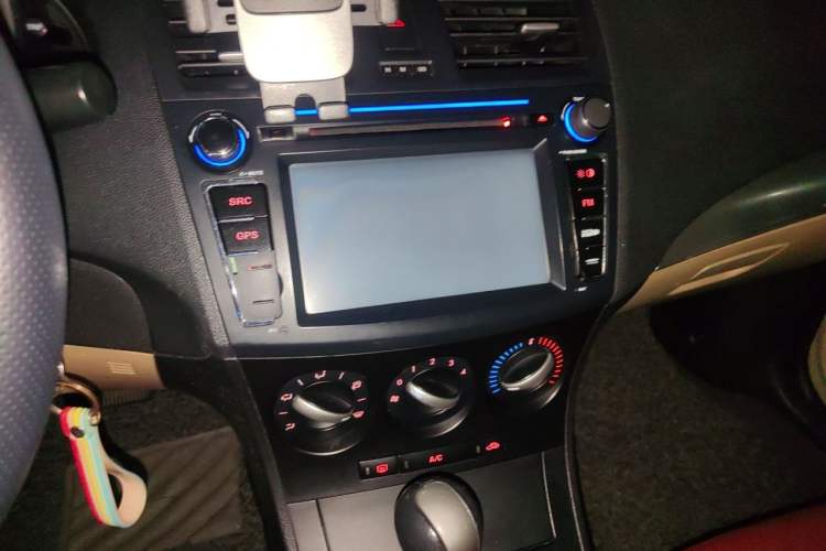 Used Mazda 3 2011 Sedan 1.6L Automatic Elite Model Audio And AC Panel