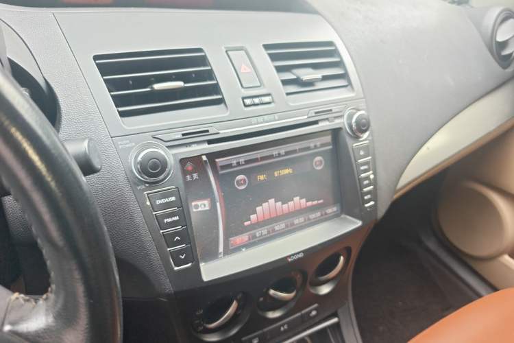 Used Mazda 3 2011 Sedan 1.6L Automatic Elite Model Audio And AC Panel