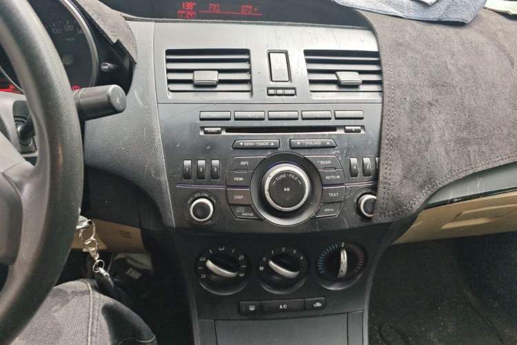 Used Mazda 3 2011 Sedan 1.6L Manual Comfort Model Audio And AC Panel