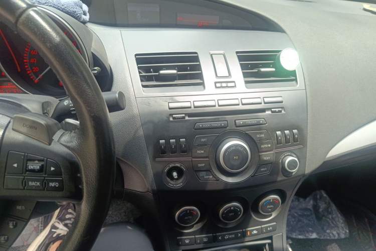Used Mazda 3 2011 Sedan 2.0L Automatic Luxury Model Audio And AC Panel