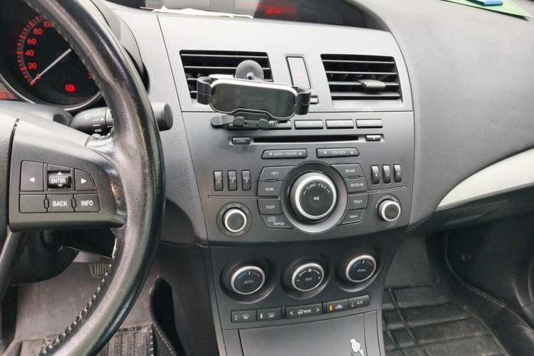 Used Mazda 3 2011 Sedan 2.0L Manual Sport Model Audio And AC Panel