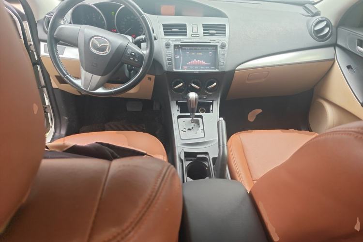 Used Mazda 3 2011 Sedan 1.6L Automatic Elite Model Center Console