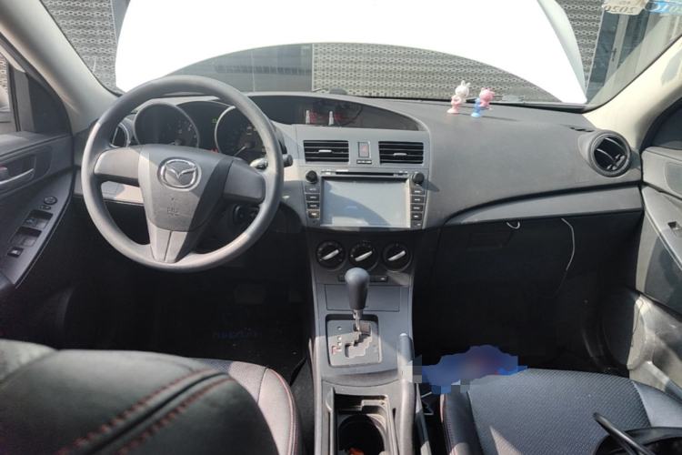 Used Mazda 3 2011 Sedan 1.6L Automatic Comfort Model Center Console