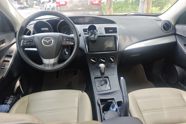 Used Mazda 3 2011 Sedan 1.6L Automatic Elite Model Center Console