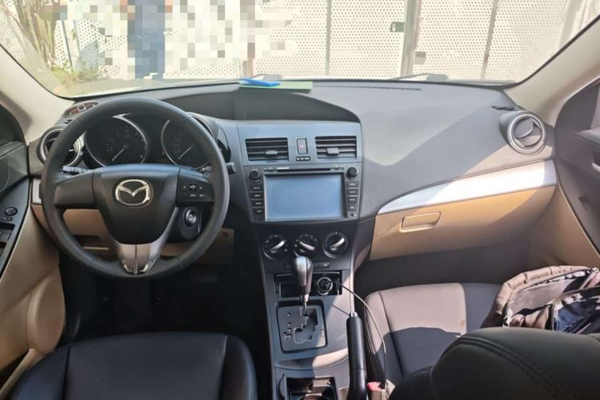 Used Mazda 3 2011 Sedan 1.6L Automatic Elite Model Center Console