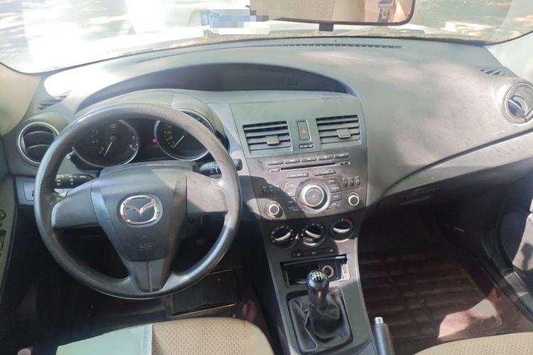 Used Mazda 3 2011 Sedan 1.6L Manual Comfort Model Center Console