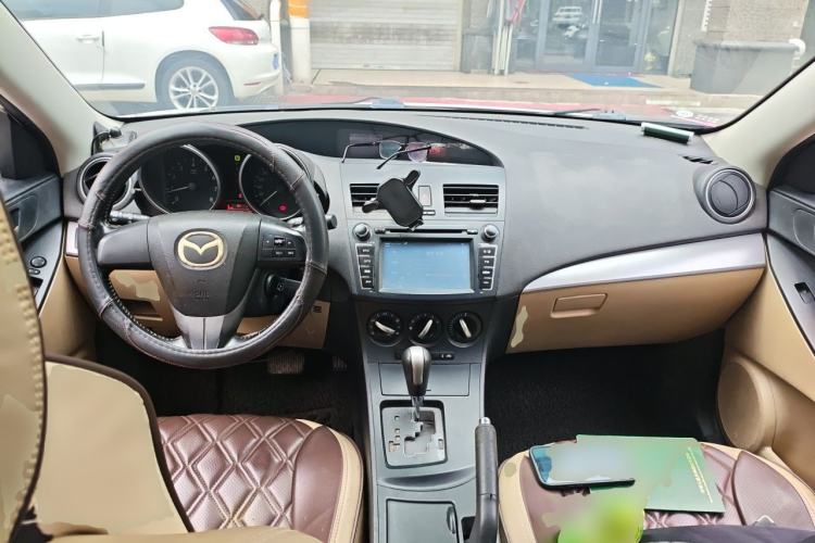 Used Mazda 3 2011 Sedan 1.6L Automatic Elite Model Center Console