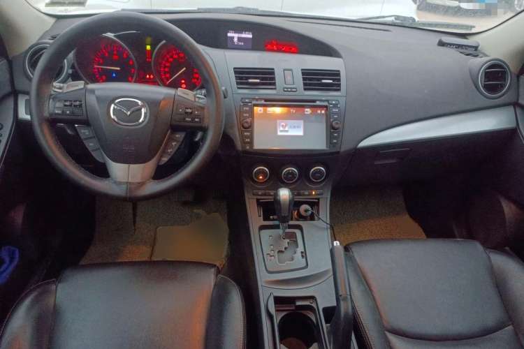 Used Mazda 3 2011 Sedan 2.0L Automatic Luxury Model Center Console