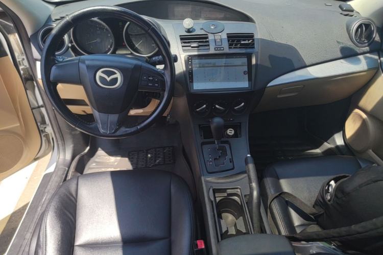 Used Mazda 3 2011 Sedan 1.6L Automatic Elite Model Center Console