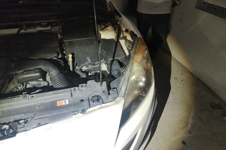 Used Mazda 3 2011 Sedan 1.6L Automatic Comfort Model Engine Bay Left