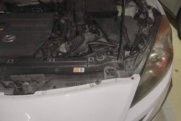Used Mazda 3 2011 Sedan 2.0L Automatic Luxury Model Engine Bay Left