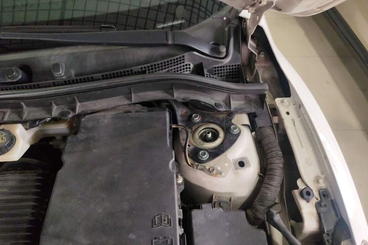 Used Mazda 3 2011 Sedan 1.6L Automatic Comfort Model Engine Bay Left