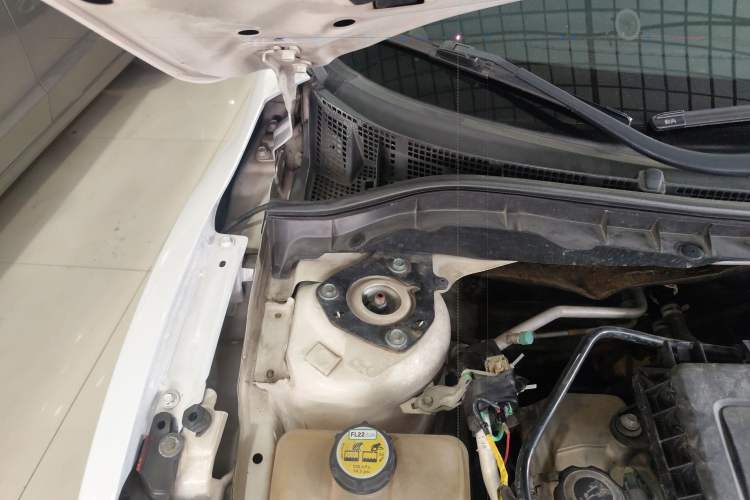 Used Mazda 3 2011 Sedan 1.6L Automatic Comfort Model Engine Bay Right