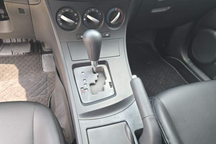 Used Mazda 3 2011 Sedan 1.6L Automatic Comfort Model Gear Lever