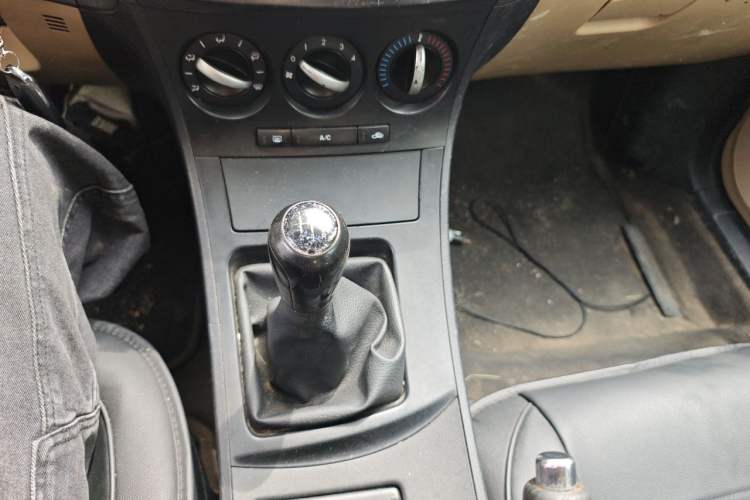 Used Mazda 3 2011 Sedan 1.6L Manual Comfort Model Gear Lever
