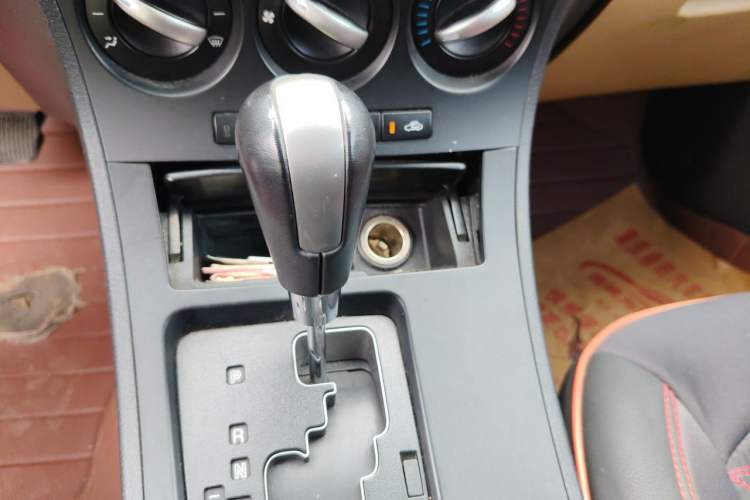 Used Mazda 3 2011 Sedan 1.6L Automatic Elite Model Gear Lever