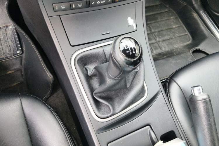 Used Mazda 3 2011 Sedan 2.0L Manual Sport Model Gear Lever