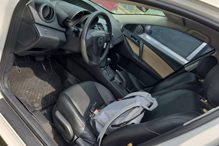 Used Mazda 3 2011 Sedan 1.6L Automatic Comfort Model Left Front Seat