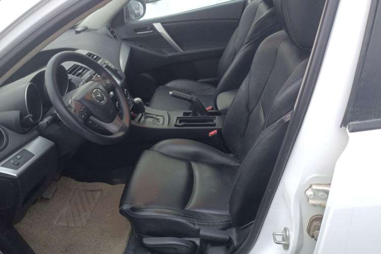 Used Mazda 3 2011 Sedan 2.0L Automatic Luxury Model Left Front Seat