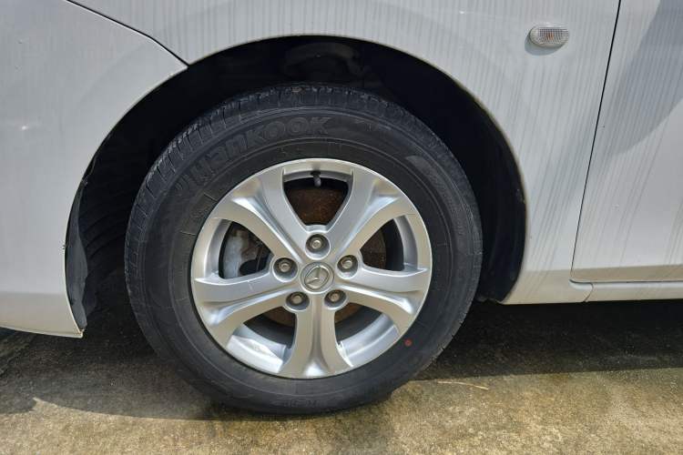 Used Mazda 3 2011 Sedan 1.6L Automatic Comfort Model Left Front Wheel Hub
